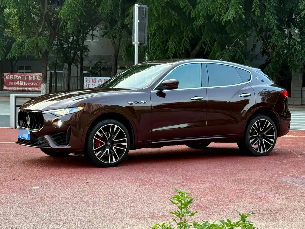 Купить Maserati Levante