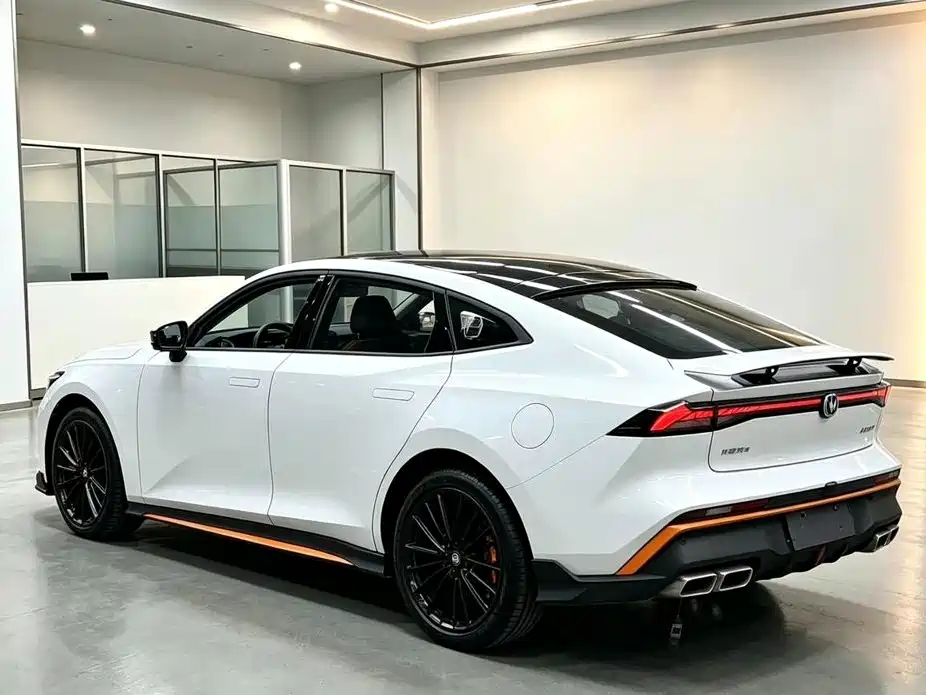 Changan UNI-V — миниатюра 9