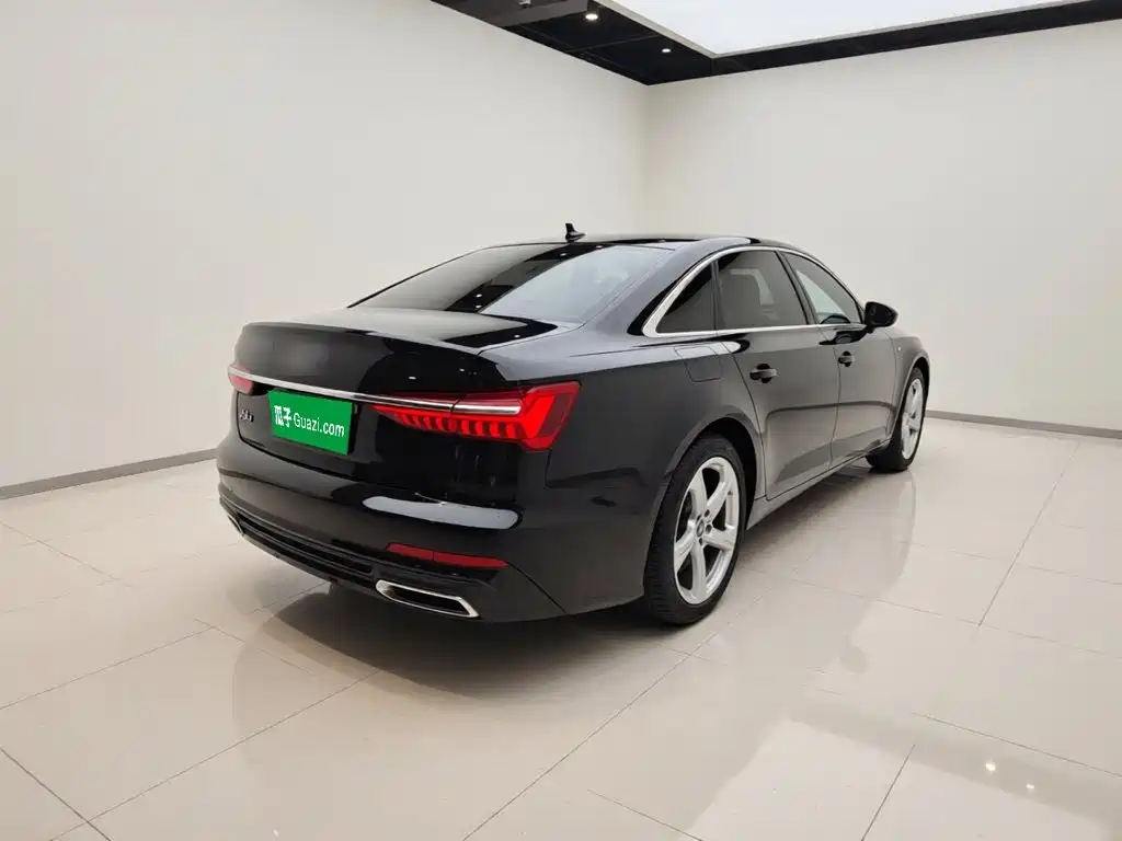 Audi A6L 2021 40 TFSI Luxury