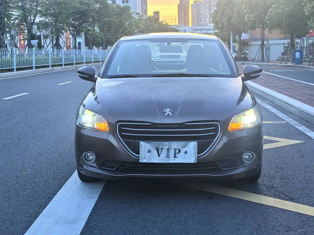 Peugeot 301 — миниатюра 2