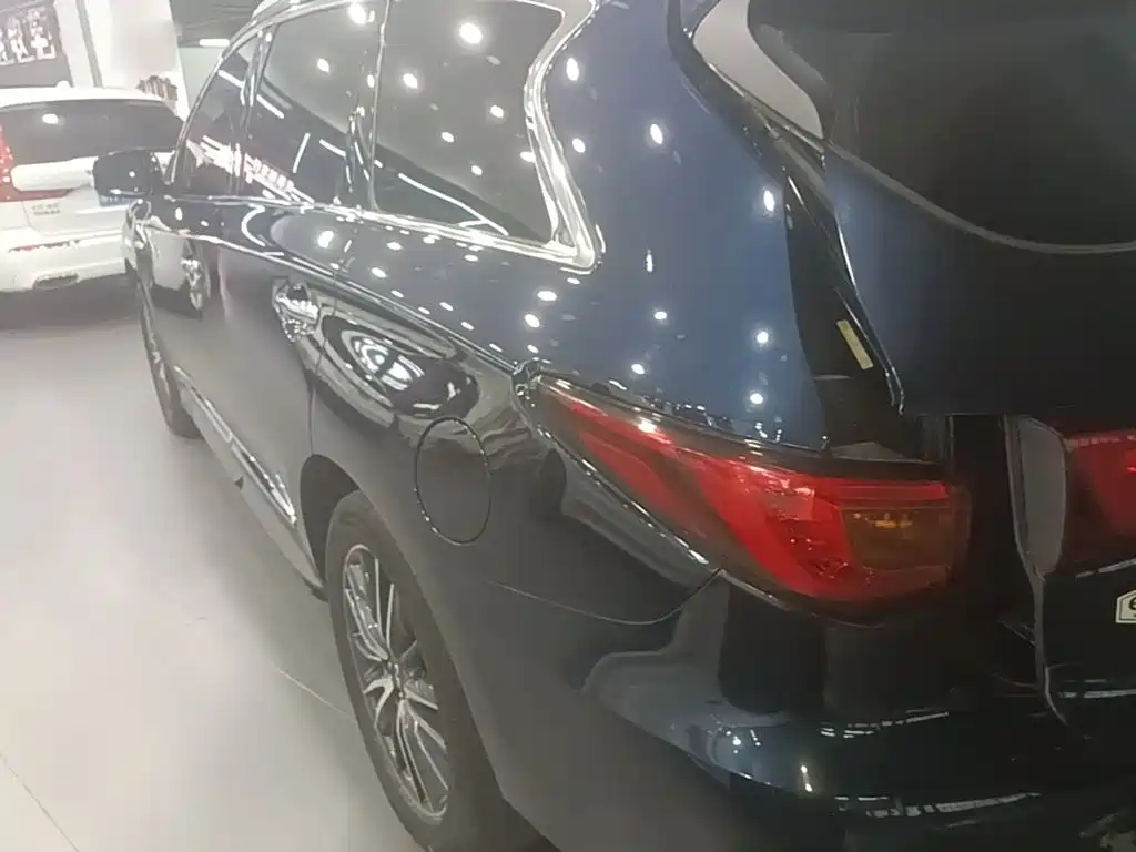 Infiniti QX60 (Import) — миниатюра 5