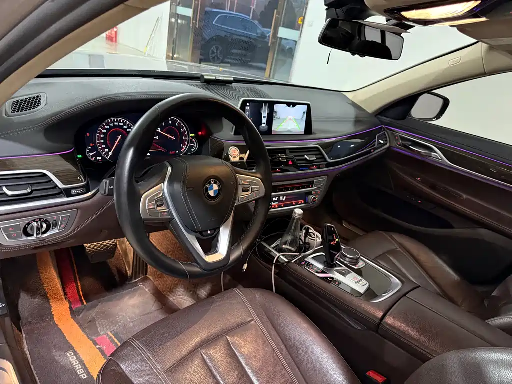 BMW 7 SERIES