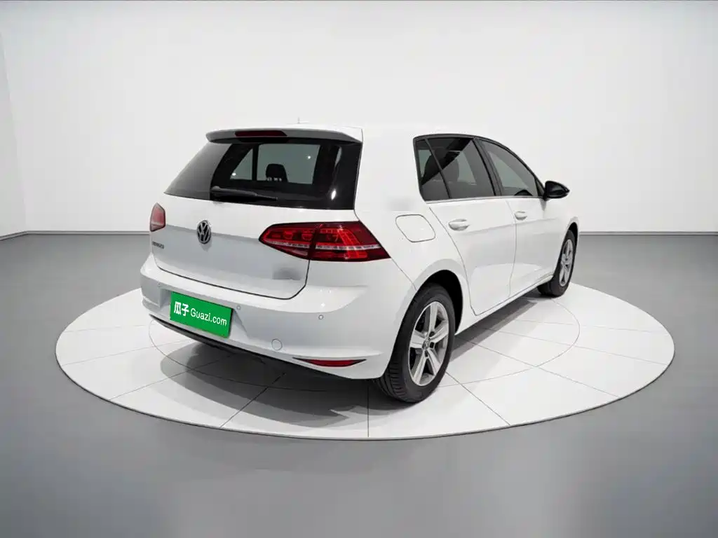 Volkswagen Golf 2017 230TSI AT Comfort