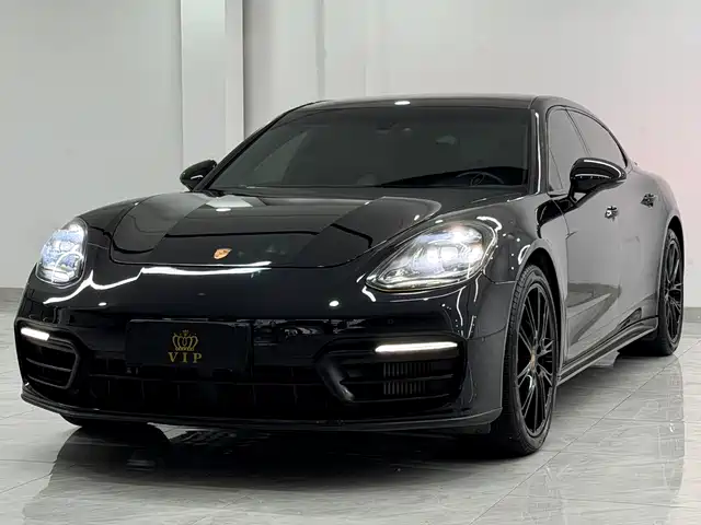 PORSCHE PANAMERA 2020