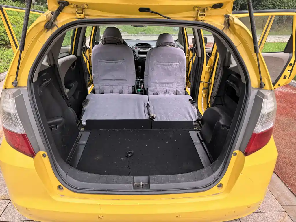 Honda Fit 2011 1.3L AT Comfort