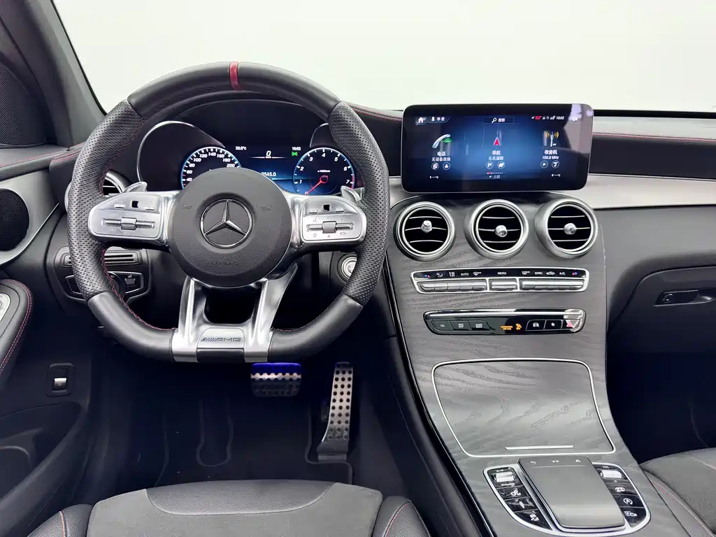 MERCEDES-BENZ GLC AMG