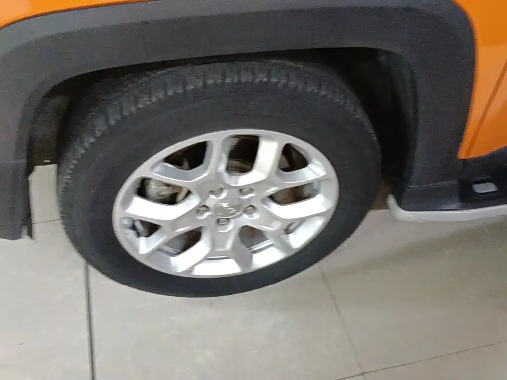 Jeep Renegade — миниатюра 23