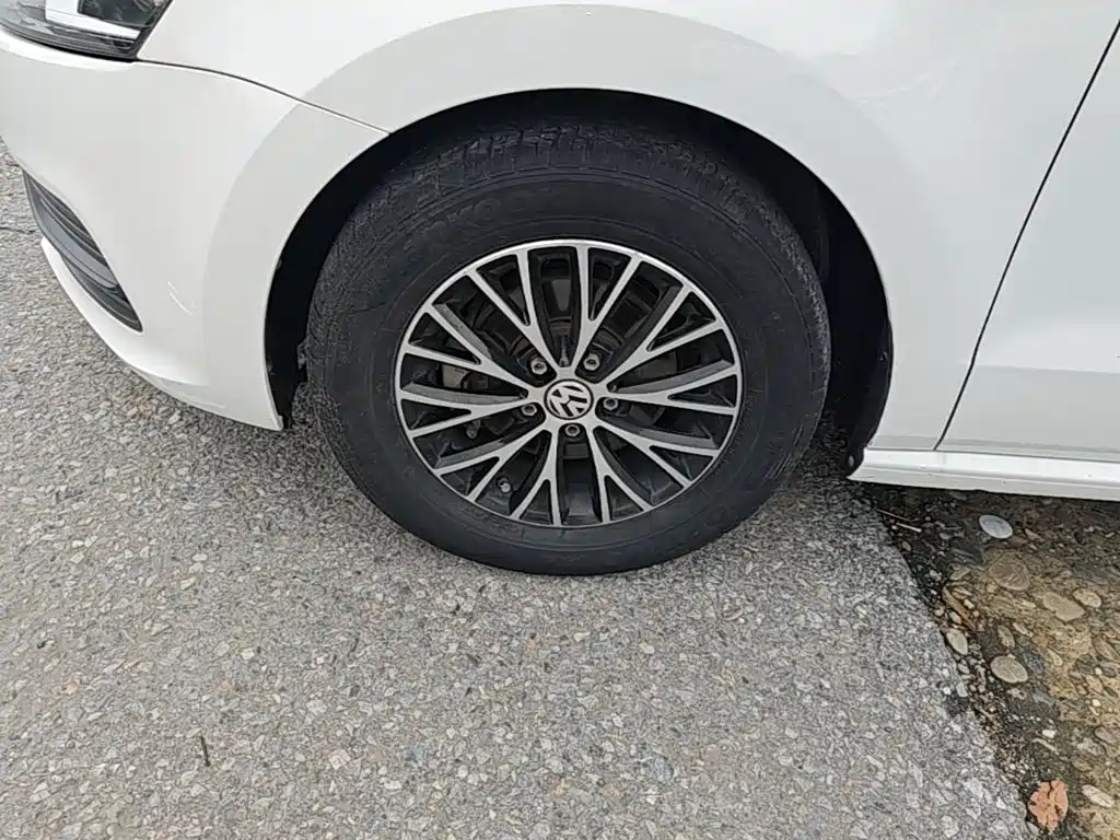 Volkswagen Polo — миниатюра 23