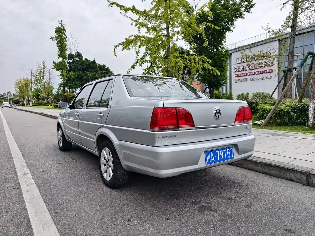 Volkswagen Jetta — миниатюра 5