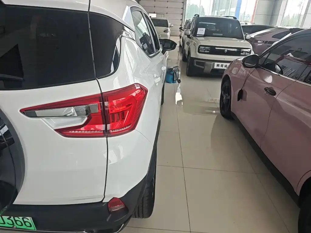 BYD Yuan Pro — миниатюра 8