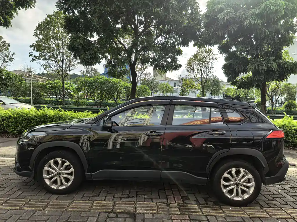 Toyota Frontlander 2.0L CVT Elite Edition, фото 4