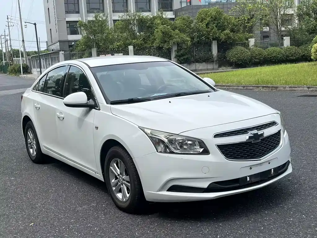 Chevrolet Cruze 1.5L Classic SL MT, фото 3