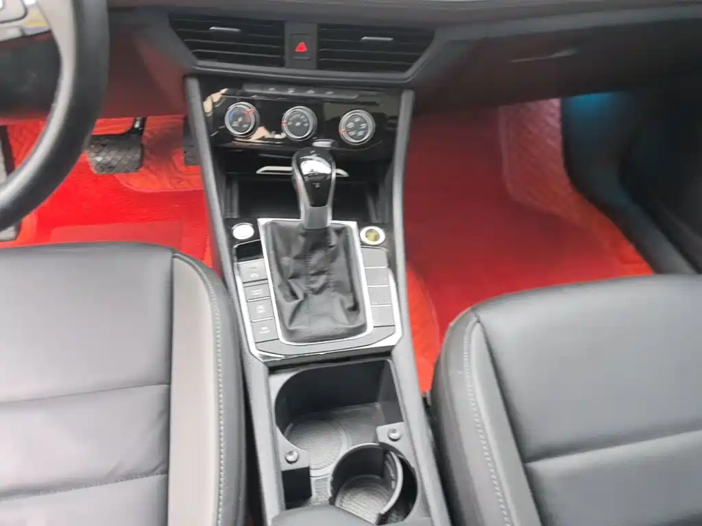 Volkswagen Sagitar — миниатюра 14