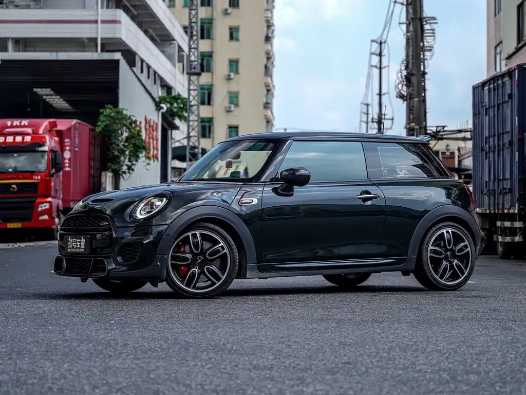 MINI JCW