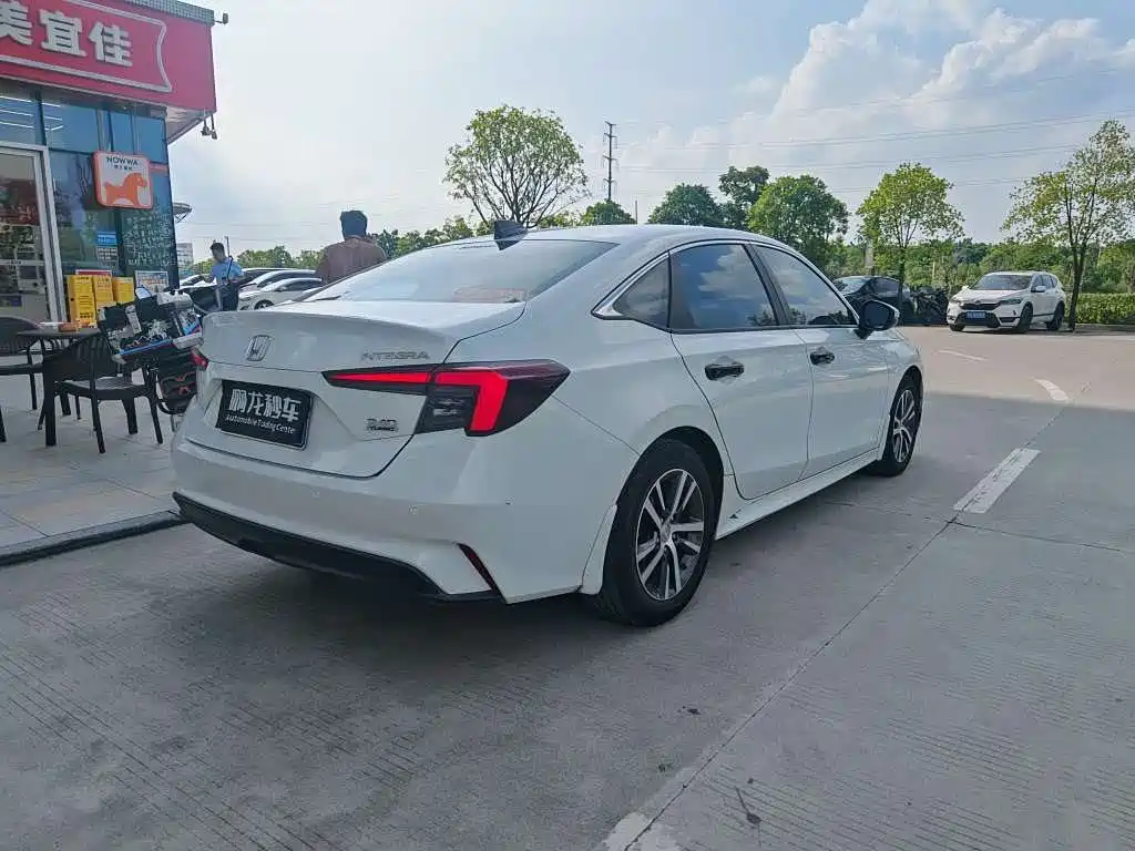 Honda Integra — миниатюра 8