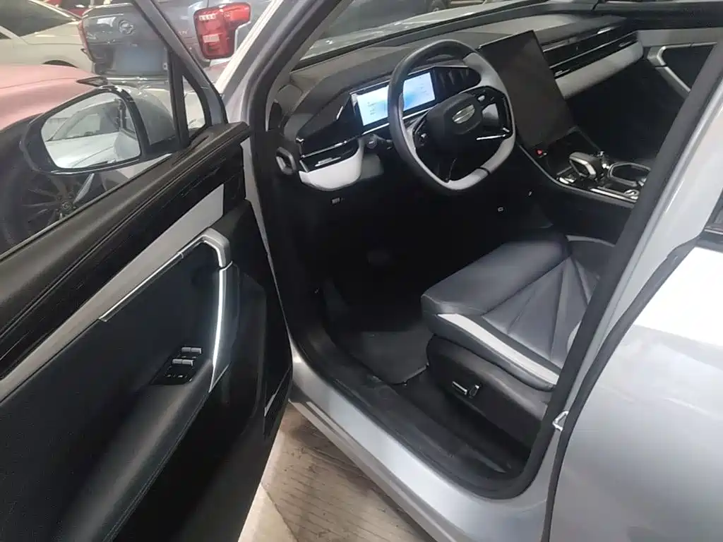 Geely Boyue L — миниатюра 16