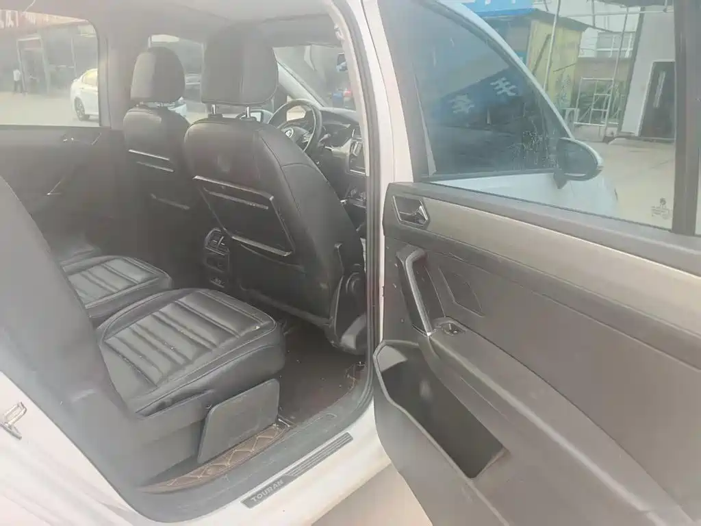 Volkswagen Touran — миниатюра 9