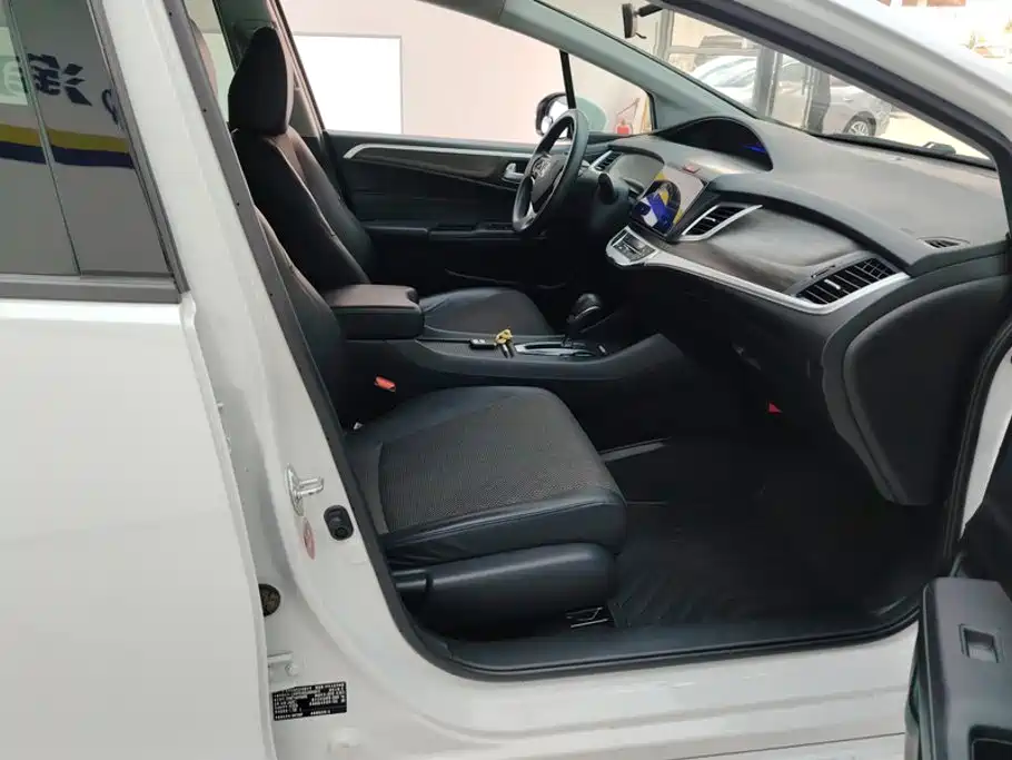 Honda Jade — миниатюра 8