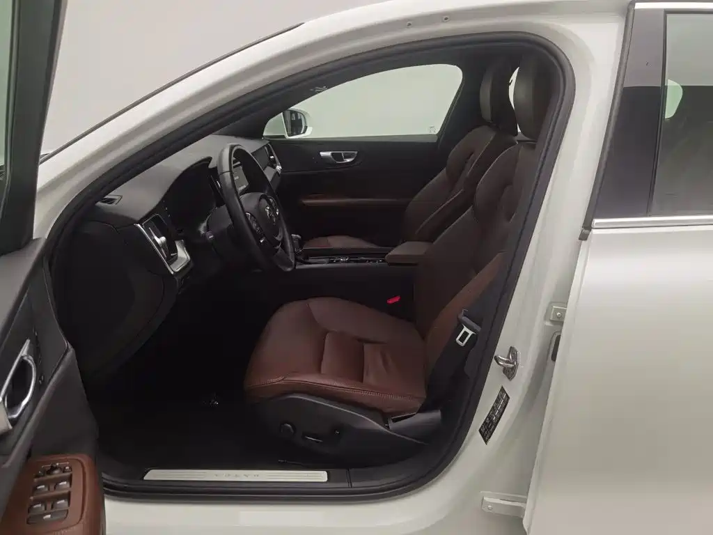 Volvo S60 — миниатюра 10