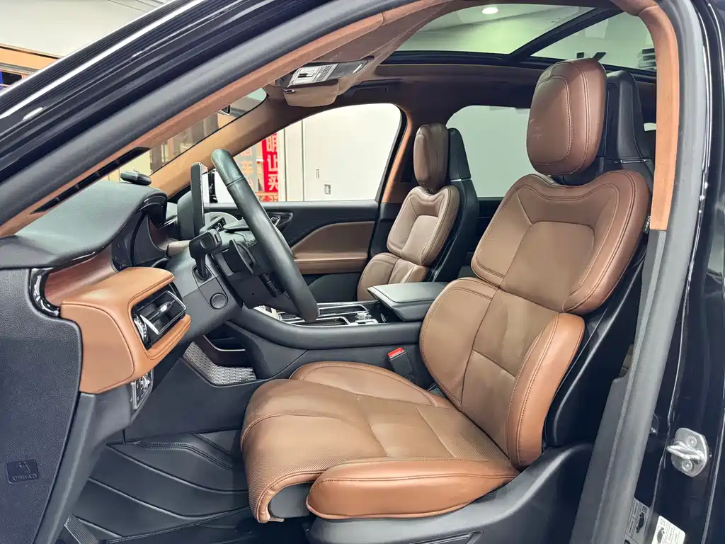 Lincoln Aviator — миниатюра 6
