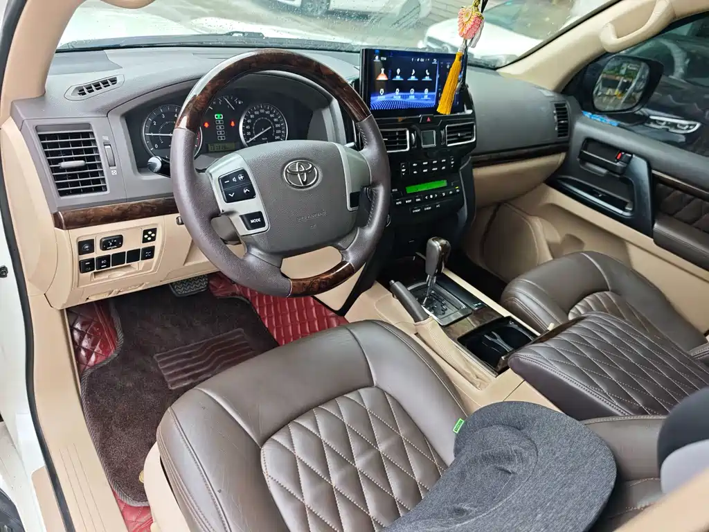 Toyota Land Cruiser 2015 4.0L V6