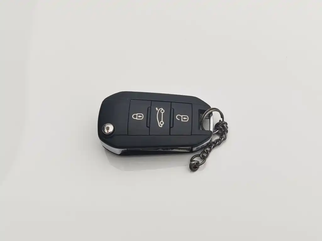 Citroen Elysee — миниатюра 19