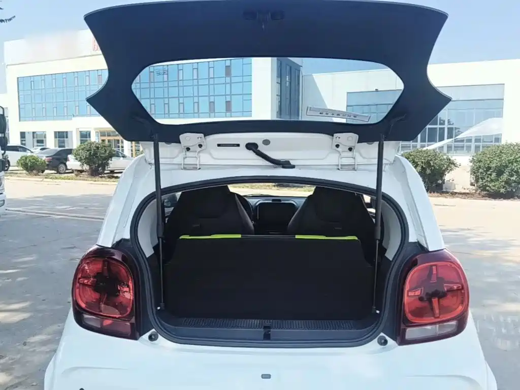 Roewe Clever — миниатюра 19