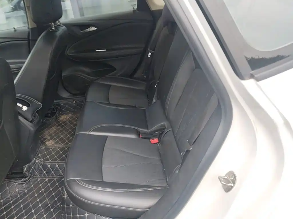 Buick Verano — миниатюра 15