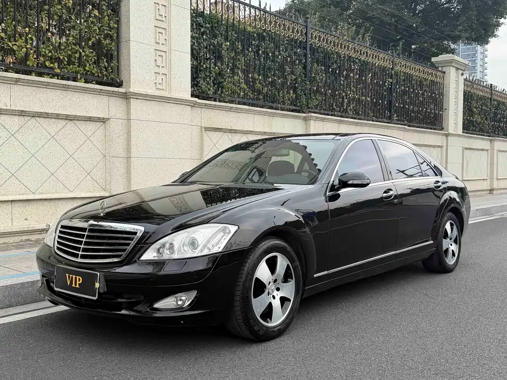 Mercedes-Benz S-Class 2007