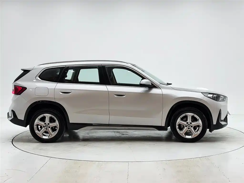 BMW X1 2023 sDrive20Li X