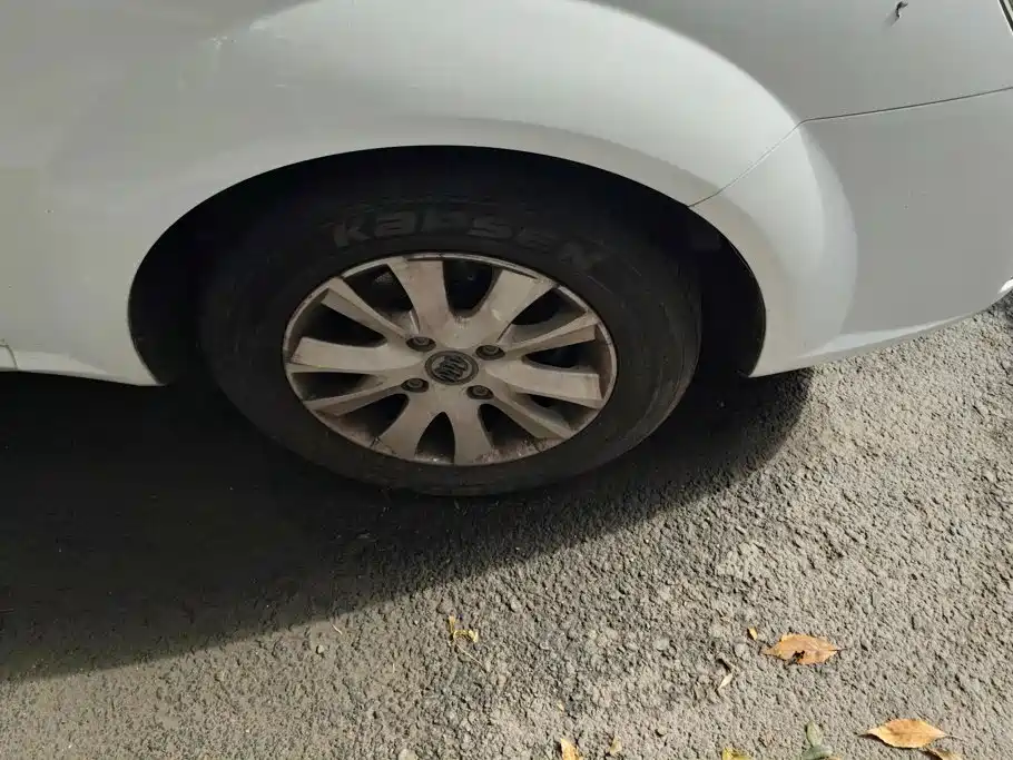 Buick Excelle — миниатюра 6