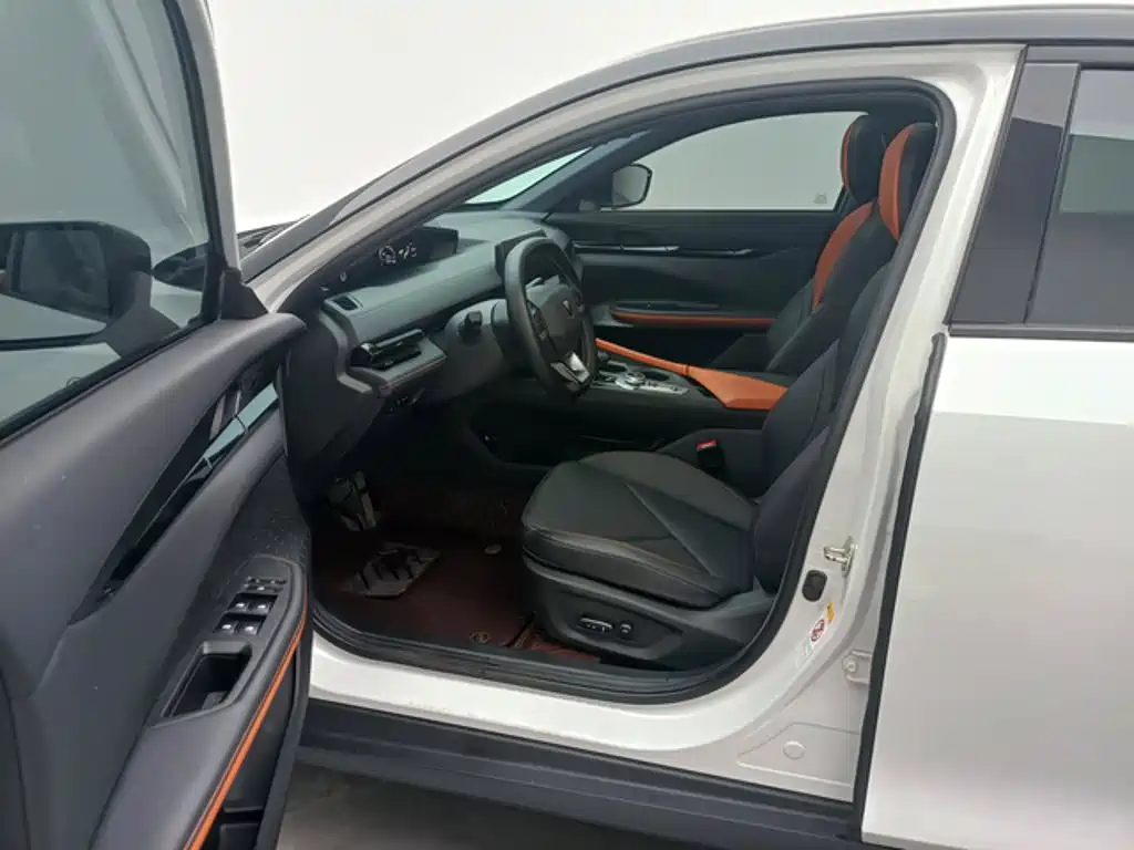 Changan UNI-V iDD — миниатюра 7