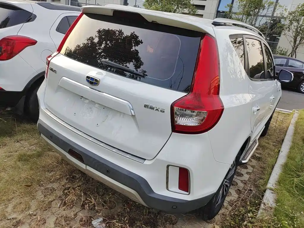 Geely Vision X6 — миниатюра 7