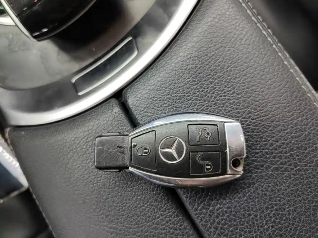 Mercedes-Benz C-Class (Import) — миниатюра 9