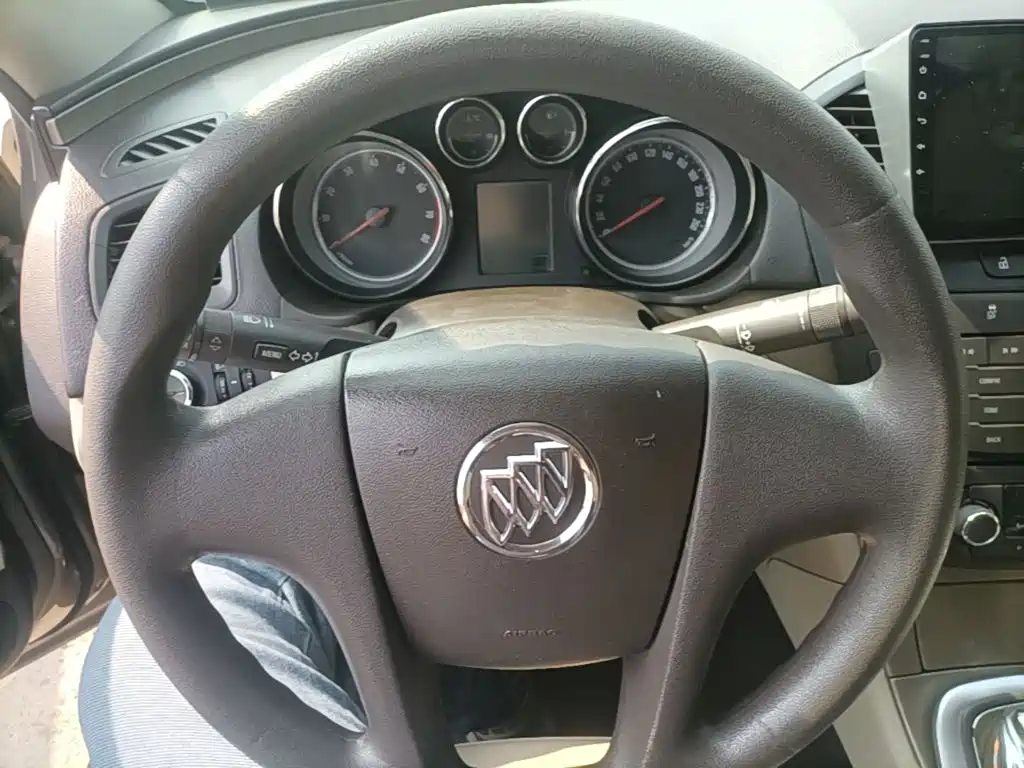 Buick Regal — миниатюра 11