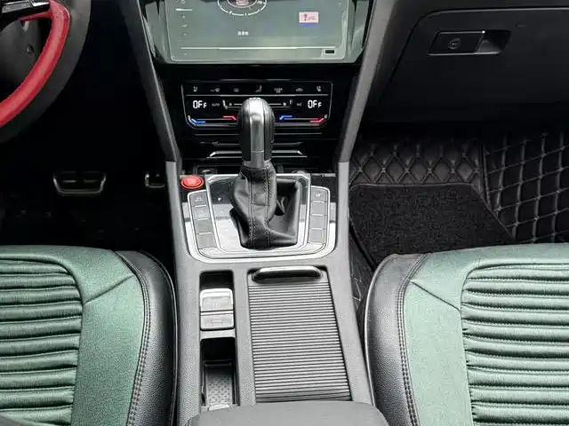 Volkswagen CC — миниатюра 10
