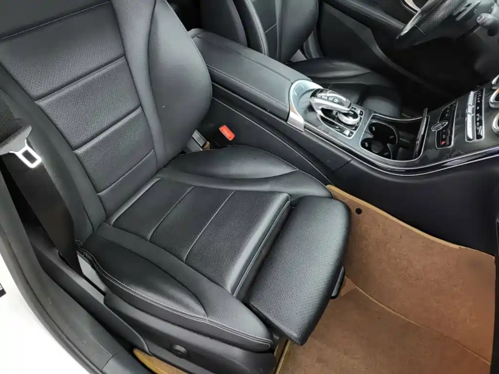 Mercedes-Benz C-Class (Import) — миниатюра 25