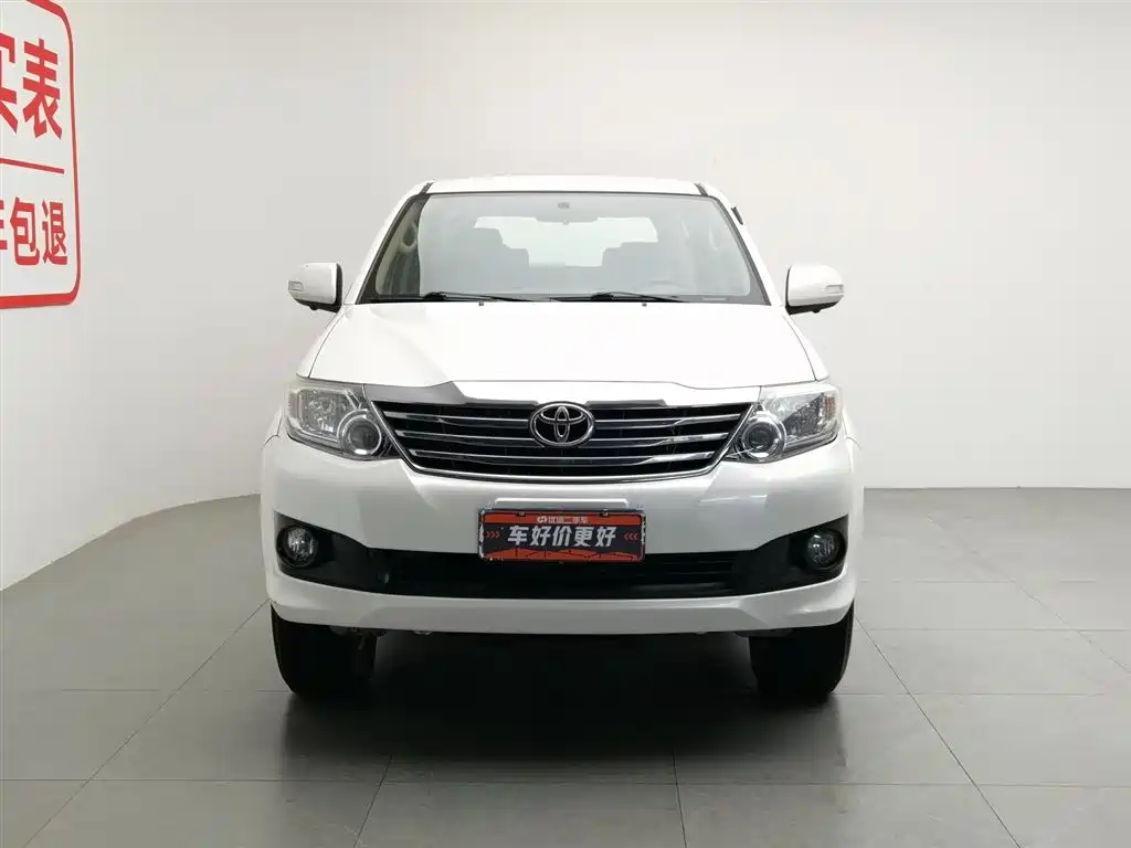 Toyota Fortuner 2014 2.7L AT