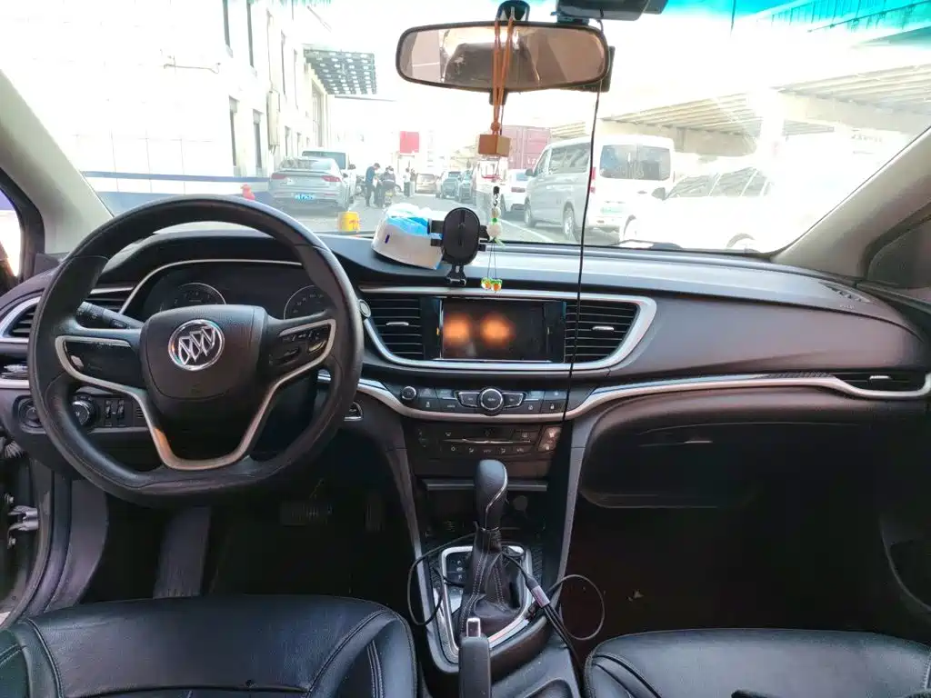 Buick Excelle — миниатюра 10