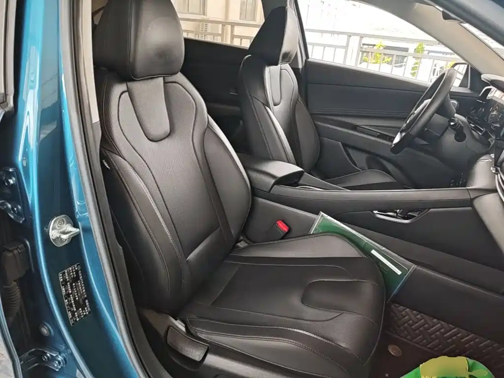Hyundai Elantra — миниатюра 25