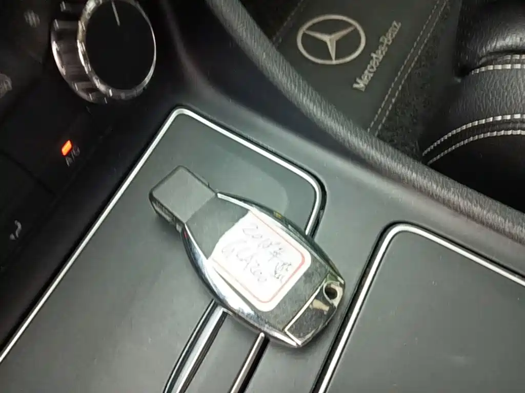 Mercedes-Benz GLA — миниатюра 9