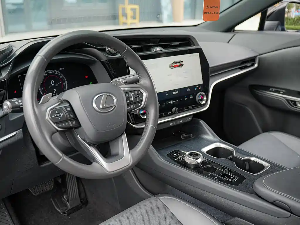 Lexus RZ — миниатюра 8