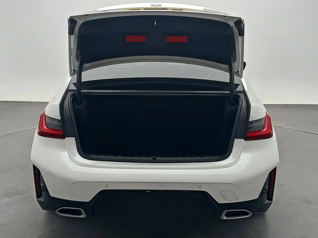 BMW 3 Series — миниатюра 10