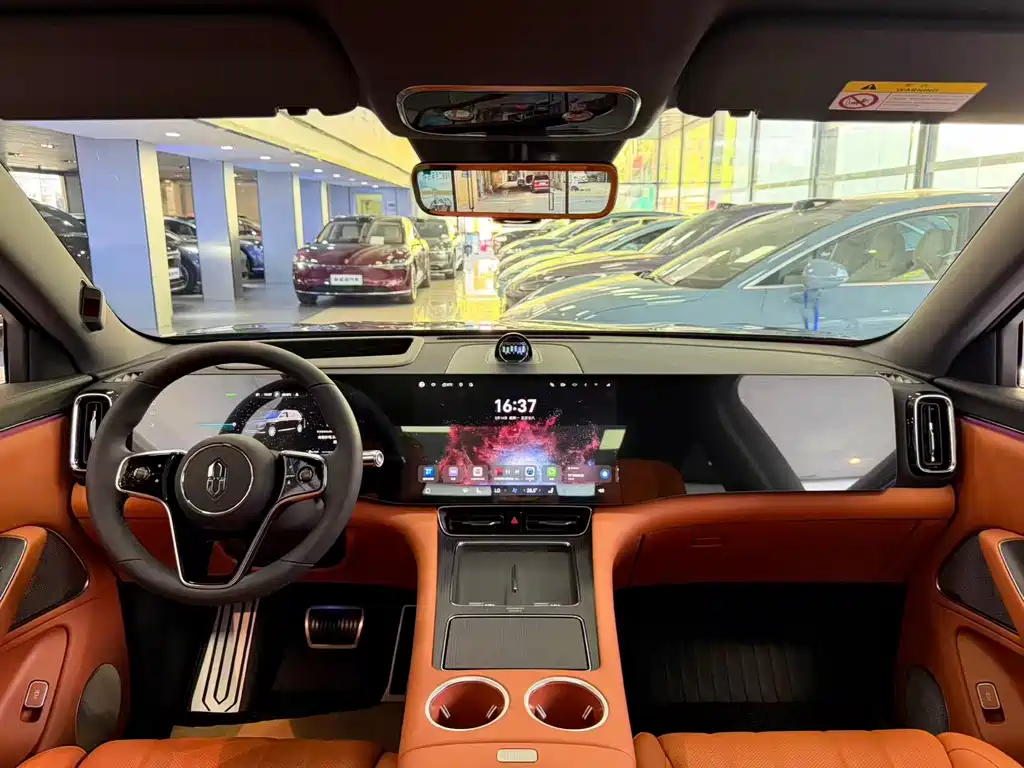 AITO ASK THE WORLD M8