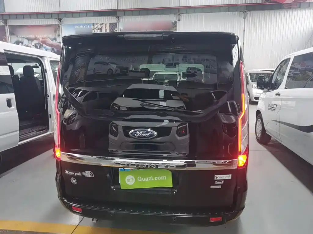 Ford Tourneo 2016 2.0T MT