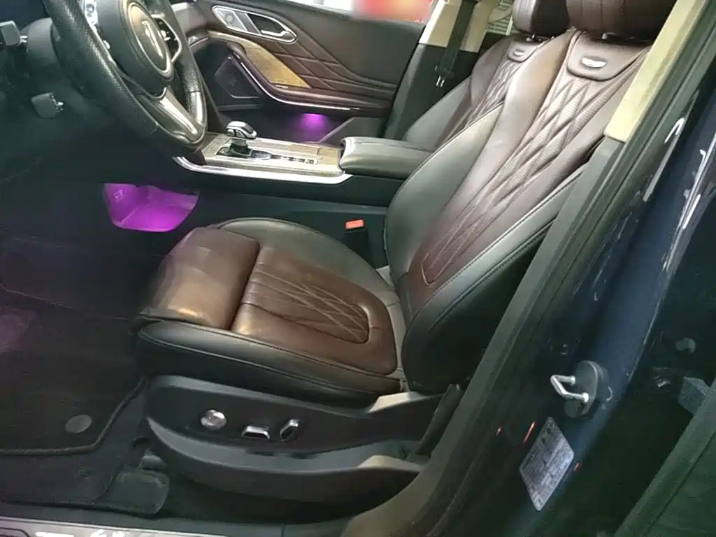 Hongqi Hongqi HS7 — миниатюра 15
