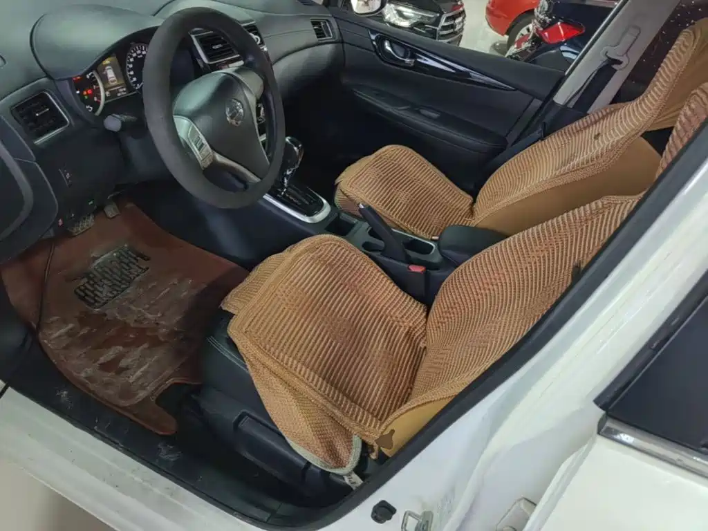 Nissan Tiida — миниатюра 15