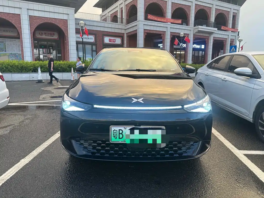 XPeng P5 — миниатюра 2