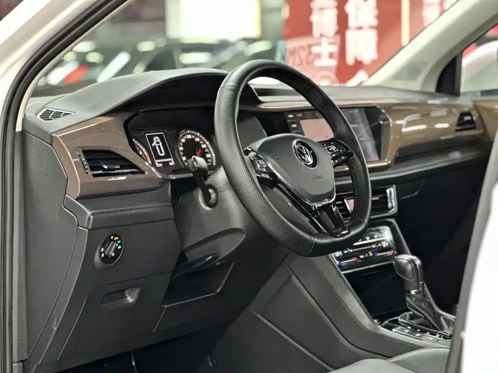 Volkswagen Tharu — миниатюра 28