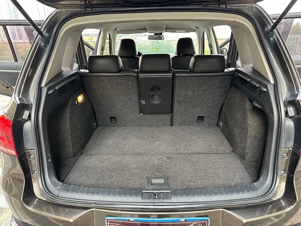 Volkswagen Tiguan — миниатюра 11